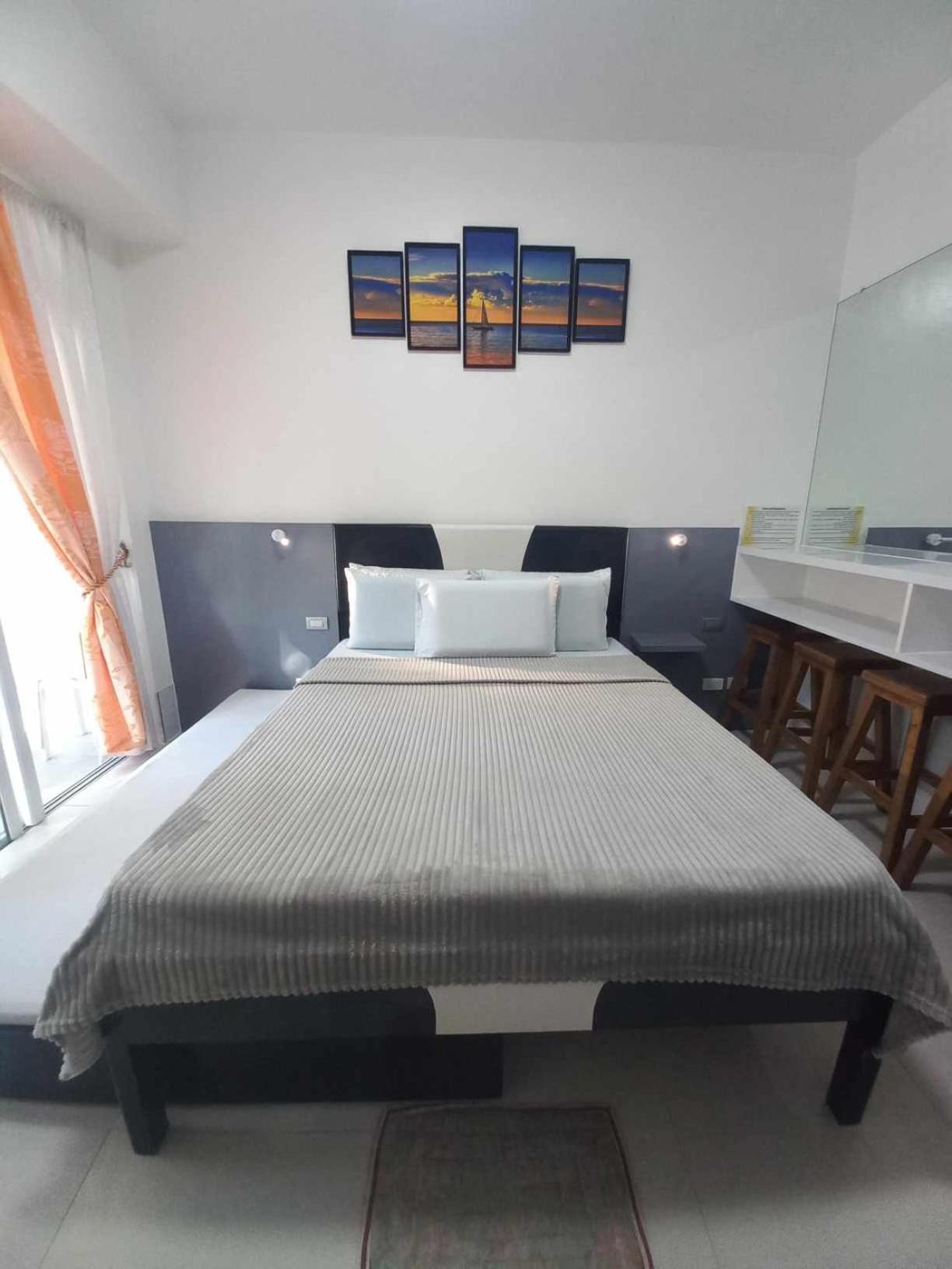 Beach Condos at Pico de Loro Cove: Seaside Comfort with Modern Amenities Nasugbu Exterior photo
